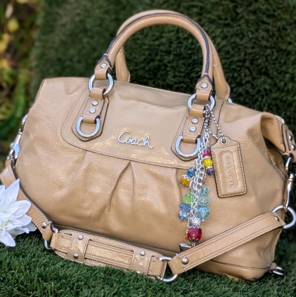 Coach Vintage Almond Ashley Convertible satchel handbag purse patent Leather